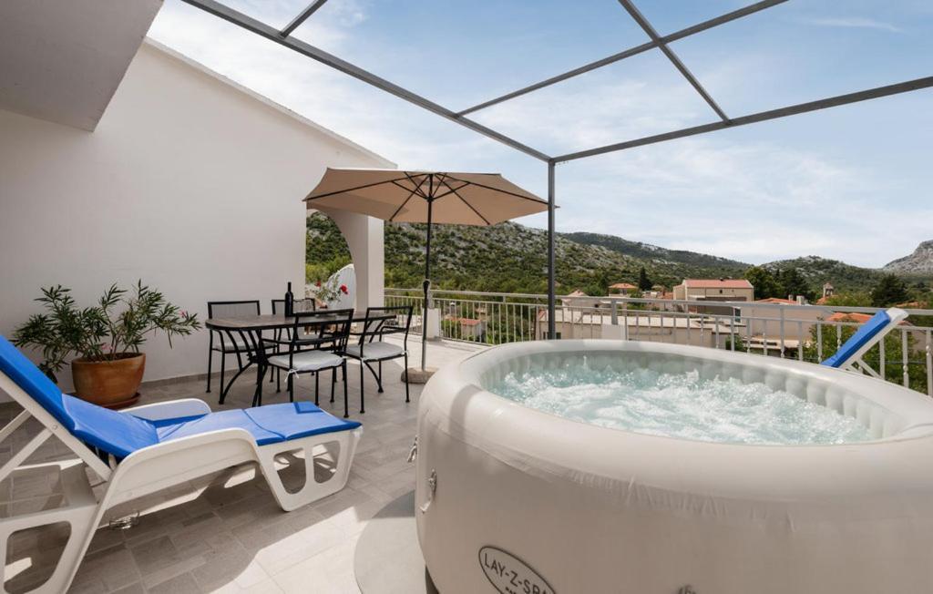 Holiday Home Horizonte With Jacuzzi Gornja Brela Exteriér fotografie